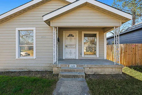 2838 Frost Ave Photo 1