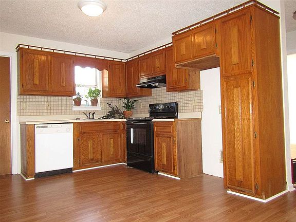 5th image of 420 Old Tasso Pl NE