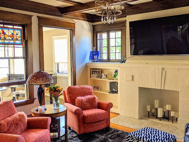 833 Grand Apartments — Photo 49