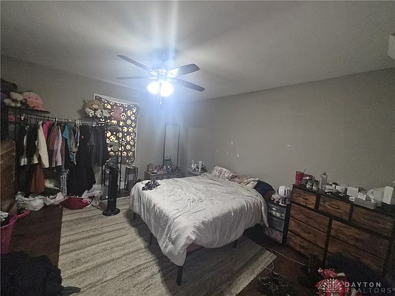 5th image of 504 Wood St