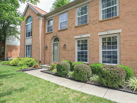 3rd image of 10259 Meadowknoll Dr