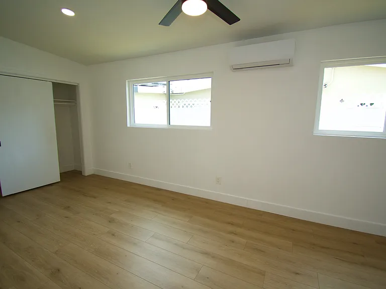 820 Iris Ave #1 — Photo 8