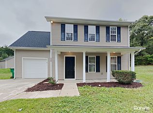 5549 Peachwood Dr, Charlotte, NC 28216