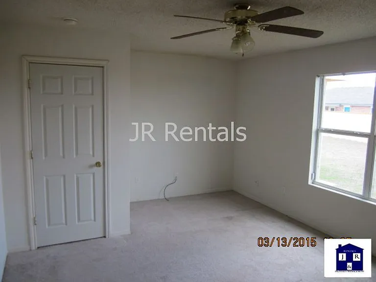 4607 Lloyd Dr — Photo 14