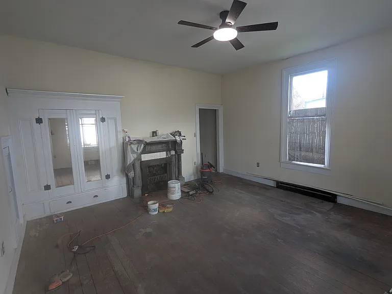 112 Maifeld Ave #A — Photo 6