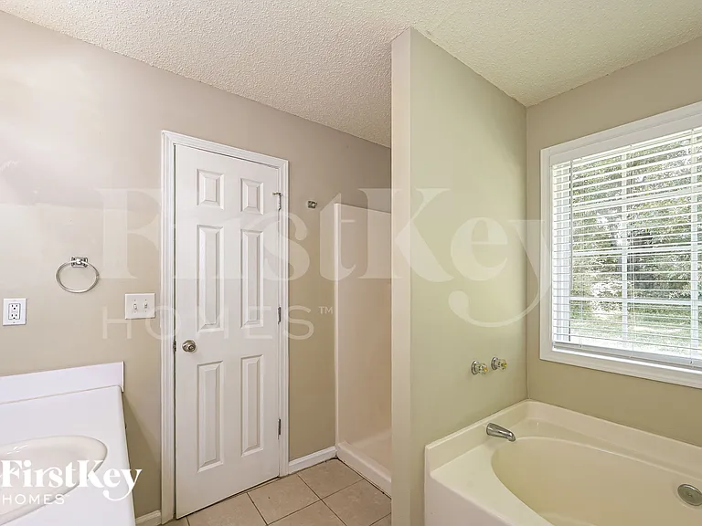 797 Gable Ct — Photo 13