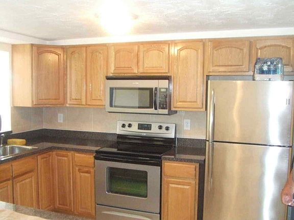 2 CABINETS WITH  SWIVALS