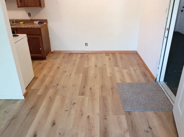 945 W Sawyer St #6, Decatur, IL 62526