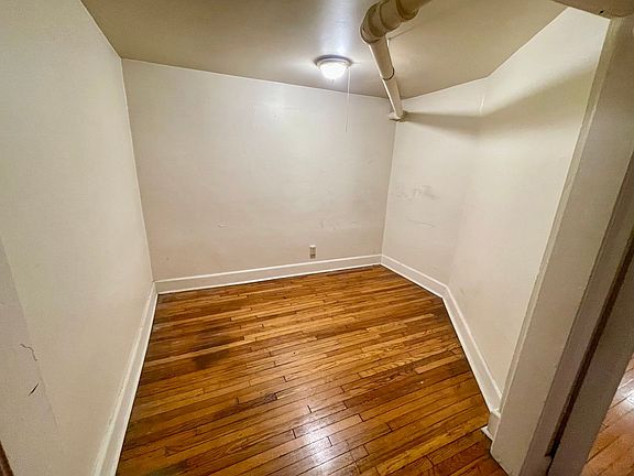 3rd image of 2301-2303 E Belleview Pl #Ll
