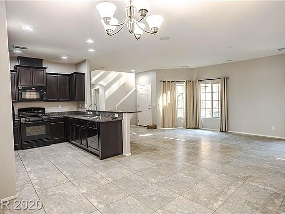 3rd image of 9590 Vega Carpio Ave