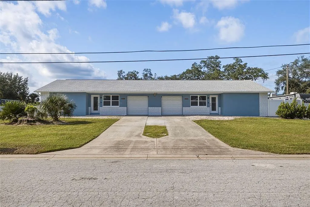 2 bed, 1.0 bath, 2814 sqft, $2,450 — Photo 2