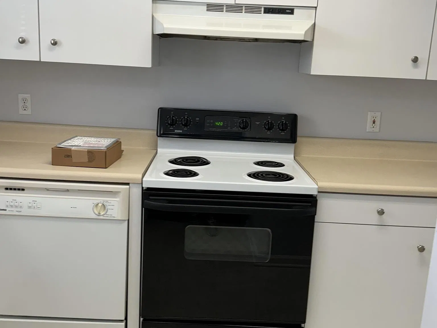2 bed, 1100 sqft, $1,400 — Photo 2