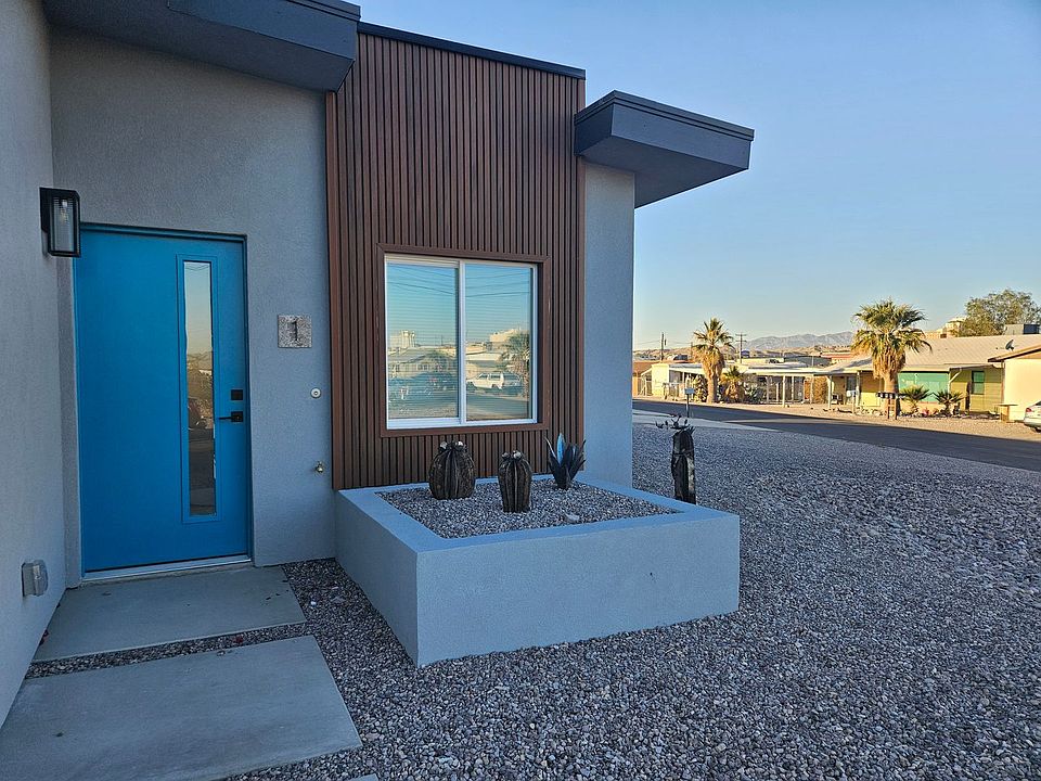 1st image of 182 Palm Ave #1