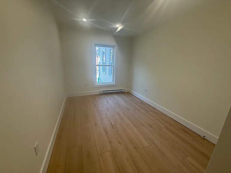 24 Stone St #120 — Photo 8