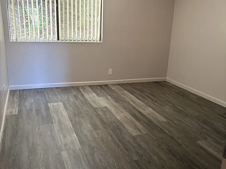 Glendora Hacienda Apartments — Photo 8
