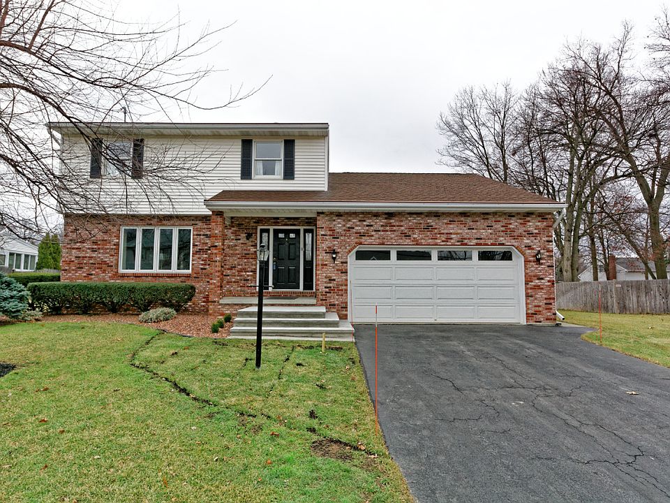 1st image of 29 Campagna Dr
