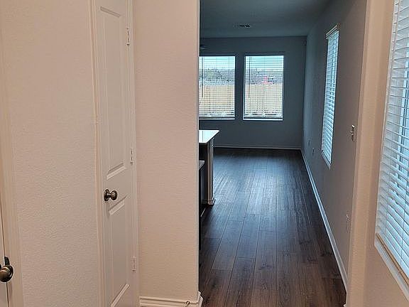 4th image of 7208 Sparkling Light Dr #B