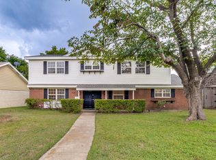 1832 Wonderlight Ln, Dallas, TX 75228
