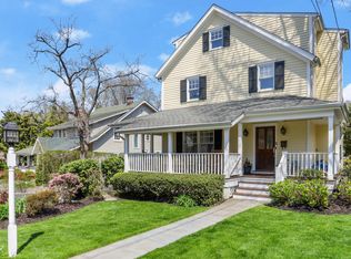 6 Forest Ave, Old Greenwich, CT 06870