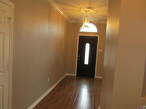 3rd image of 26385 Feliciana Ave