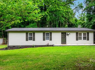 1525 14th Street Dr NE, Hickory, NC 28601