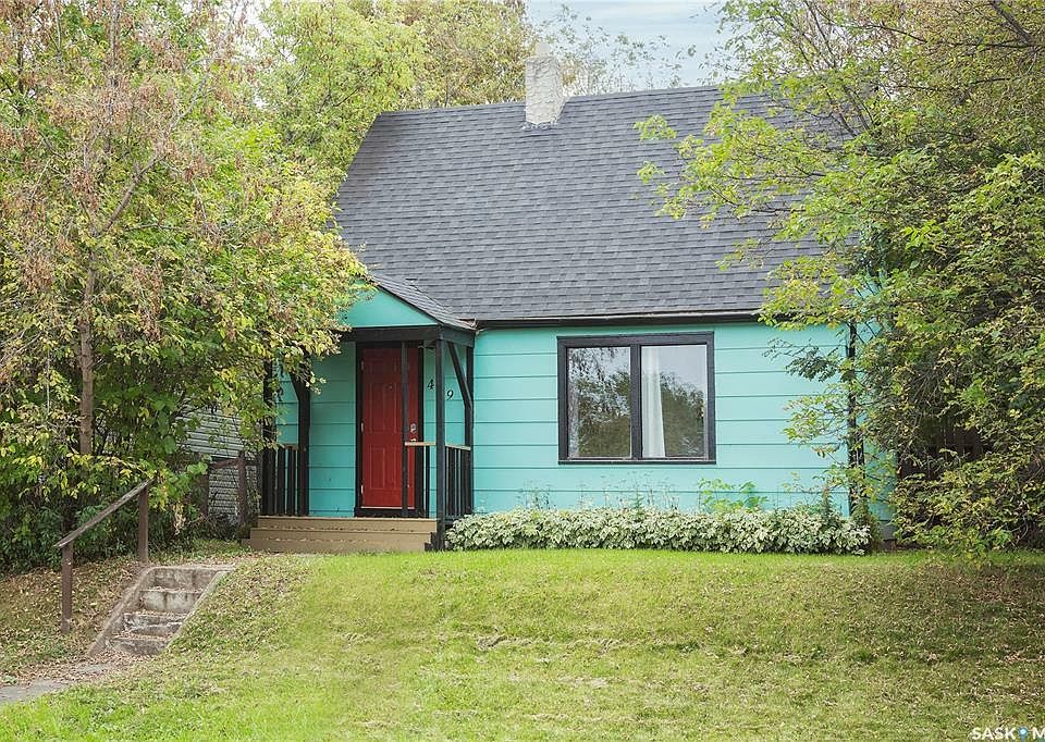 1st image of 449 19th St E