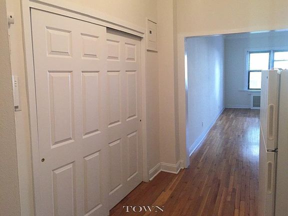 2nd image of 227 E 83rd St APT 3C