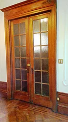 Rented by R New York