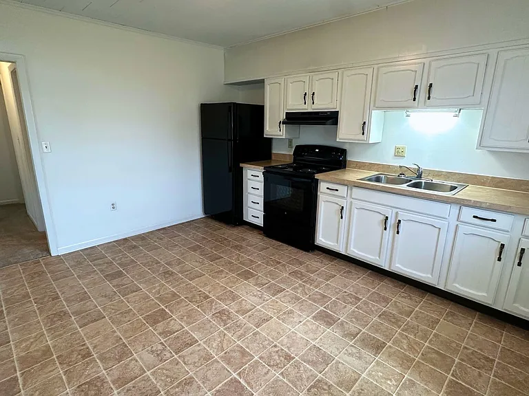 58 Galenson Ln #1 — Photo 9