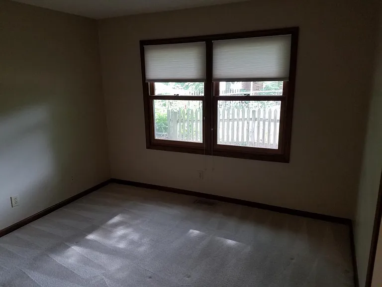4640 Woodshire Dr — Photo 11