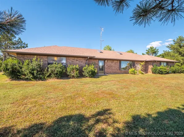 2095 Hartshorne Adamson Rd, Hartshorne, OK 74547