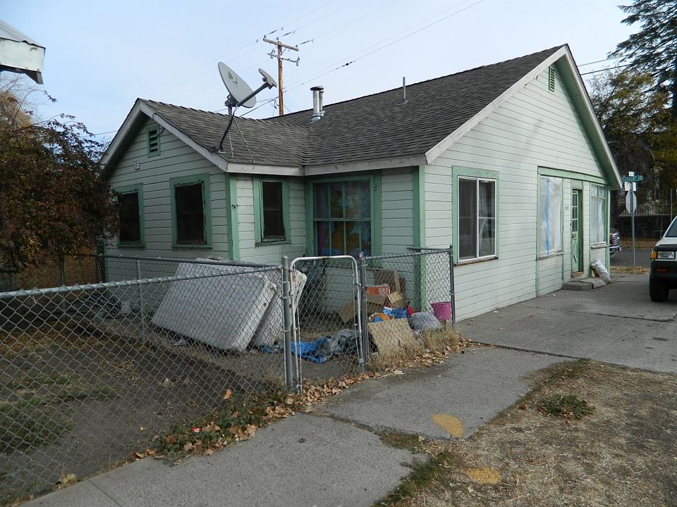 2nd image of 933 Upham St