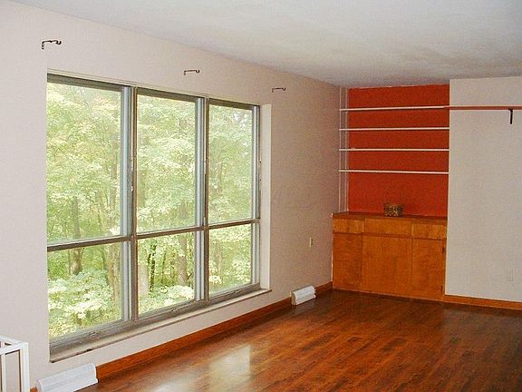 4th image of 548 Brentwood Dr