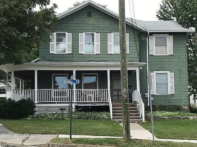 36 W Main St — Photo 1
