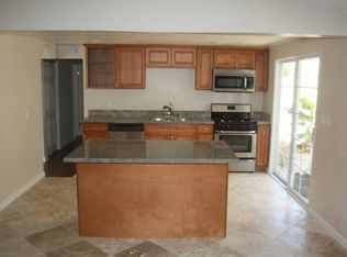 1071 N Brand Blvd, San Fernando, CA 91340