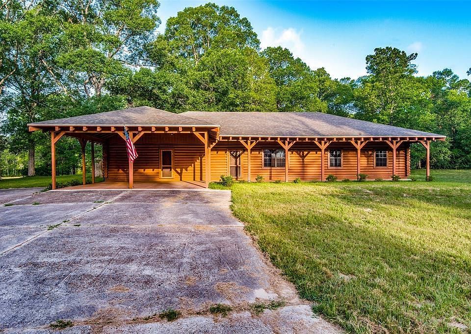 1st image of 12056 Forest Glen Dr