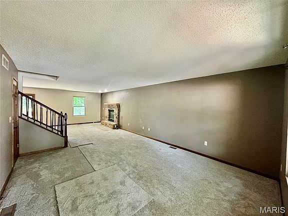 5th image of 1634 Progress Ln