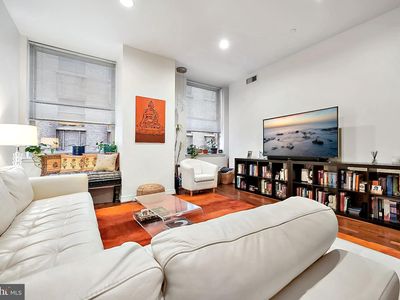 1600 Arch St #902, Philadelphia, PA, 19103