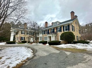57 Main St #10, Stockbridge, MA 01262
