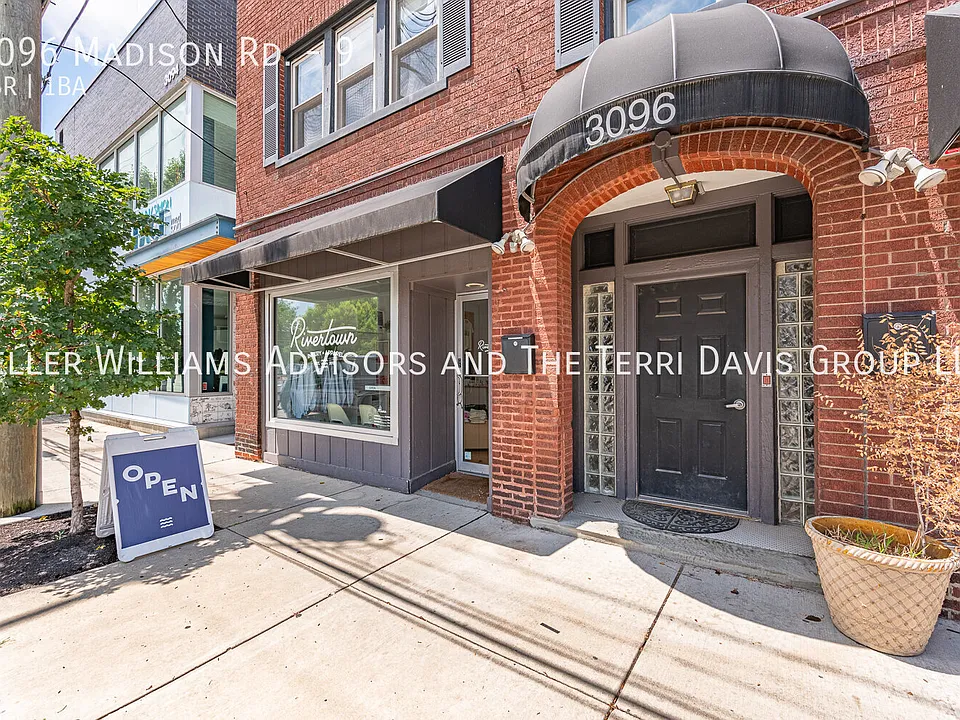 3096 Madison Rd #9