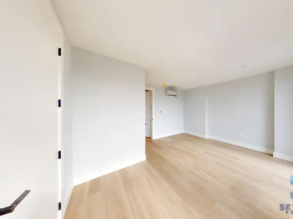 43-25 52nd Street image 9 of 30