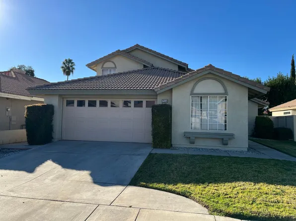 7834 Boxwood Ct, Highland, CA 92346