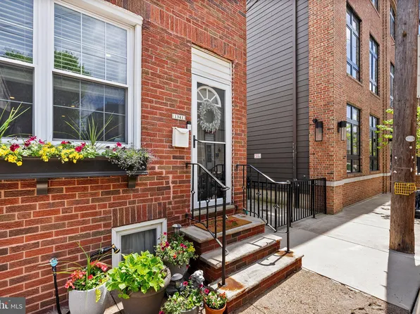 1341 S Clarion St, Philadelphia, PA 19147