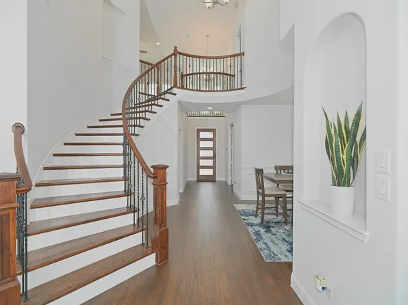 7021 Broomsedge Dr, Argyle, TX 76226