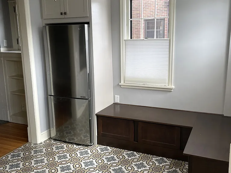 833 Grand Apartments — Photo 19