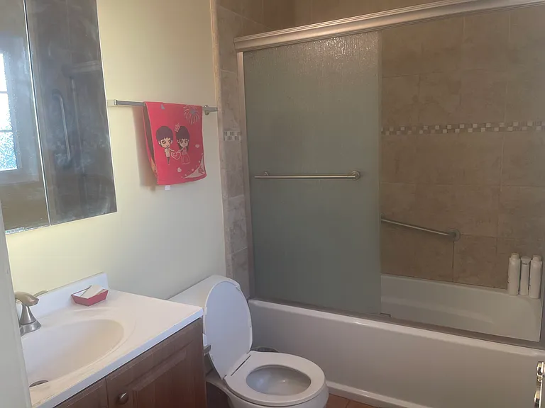 2548 Mayflower Ave #B — Photo 55