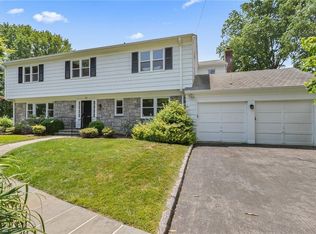 20 Rural Dr, Scarsdale, NY 10583