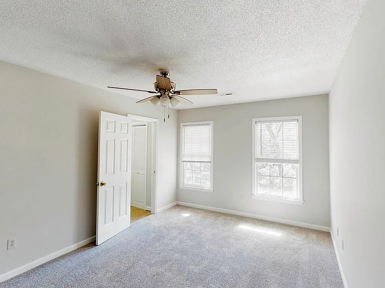 1742 Skinner Ave — Photo 18