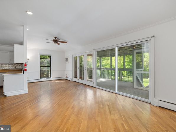 106 Mosher Rd