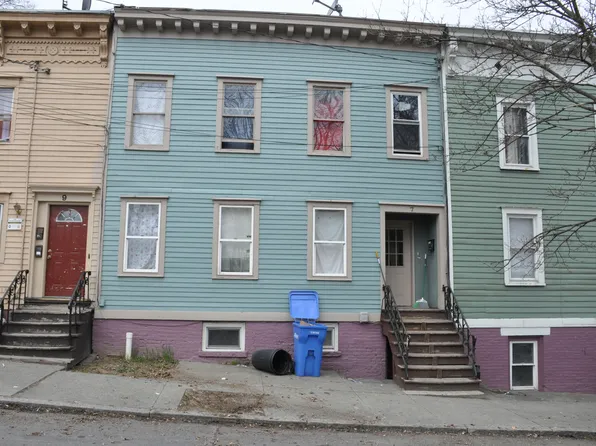 7 Teunis St #2, Albany, NY 12202